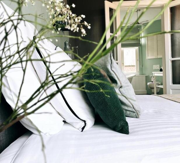 Bed and Breakfast Domus Portus