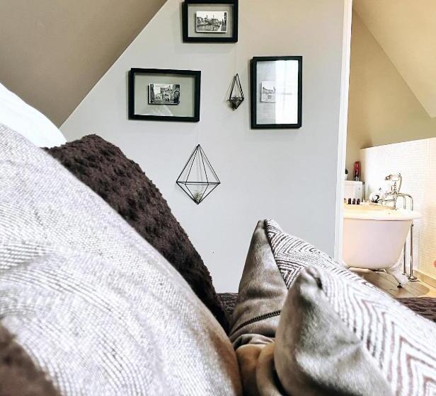 Bed and Breakfast Domus Portus