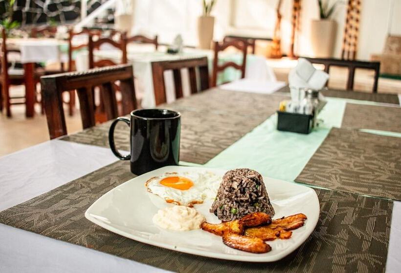 تختخواب و صبحانه Val Hotel Manuel Antonio