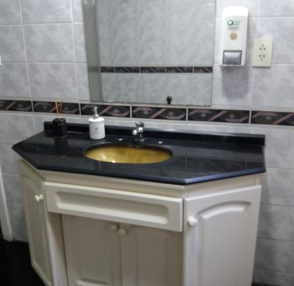 تختخواب و صبحانه Kalahat