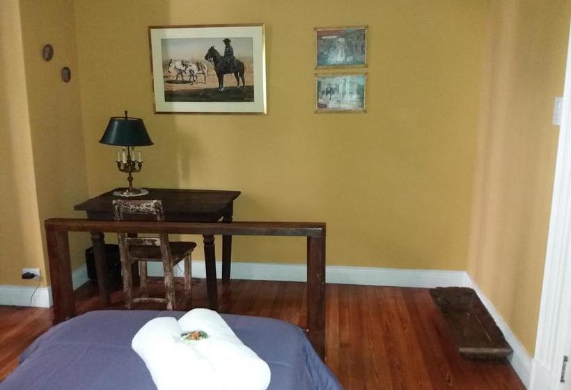 تختخواب و صبحانه Kalahat