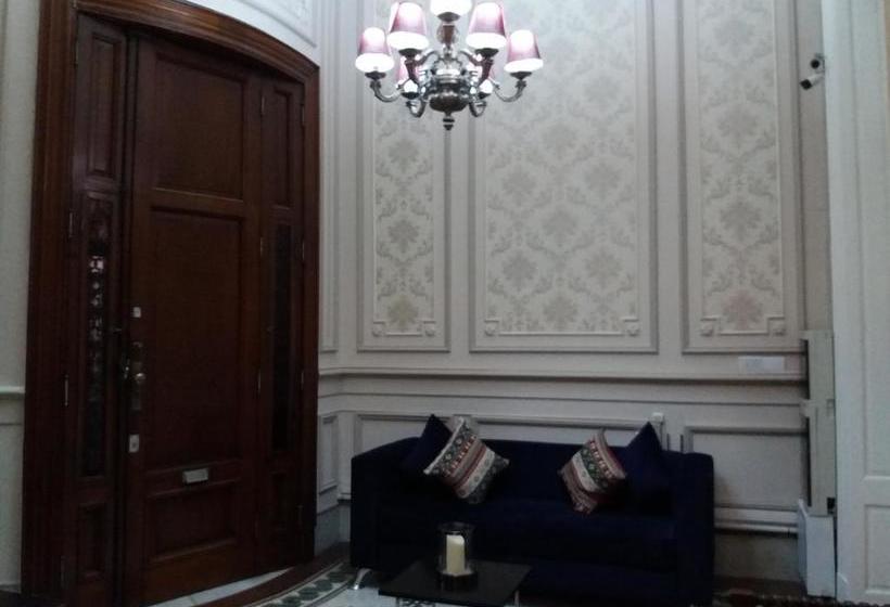 تختخواب و صبحانه Kalahat