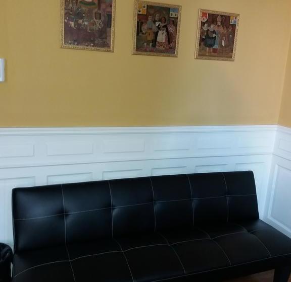 تختخواب و صبحانه Kalahat