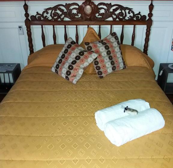 تختخواب و صبحانه Kalahat