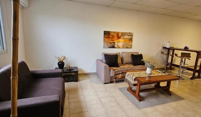 Eclat Suites Hotel Boutique