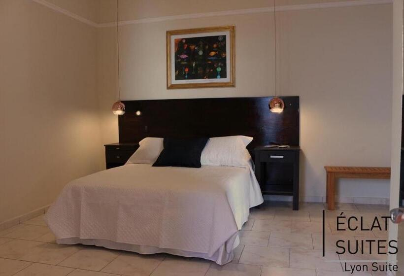 Eclat Suites Hotel Boutique