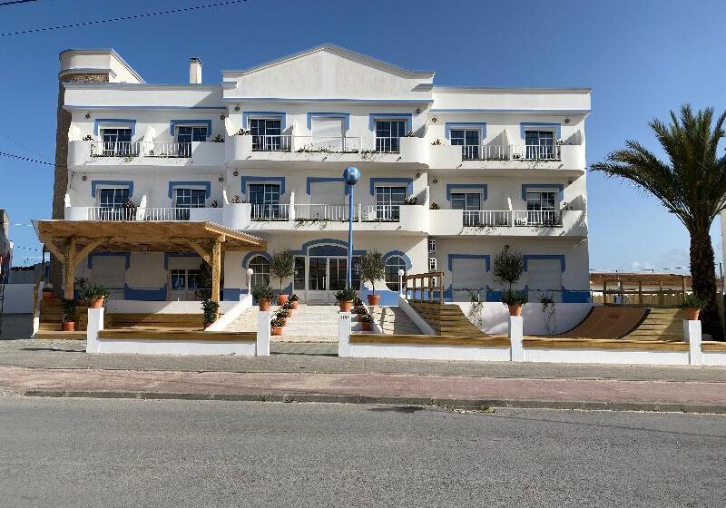 여관 Selina Peniche