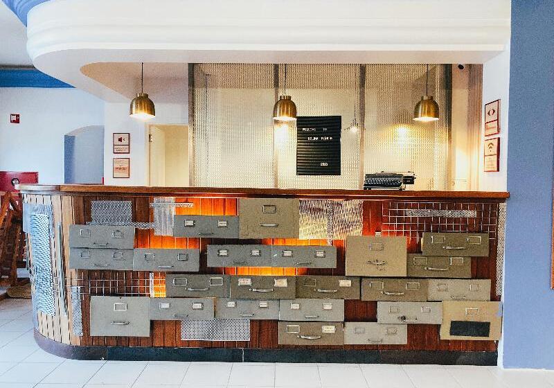 여관 Selina Peniche