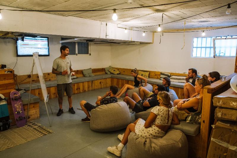 여관 Selina Peniche