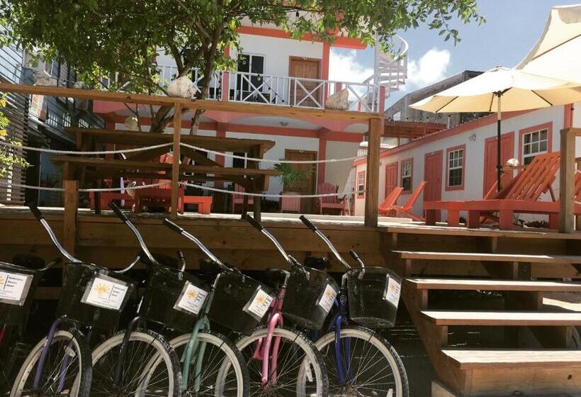 בית מלון כפרי Ambergris Sunset