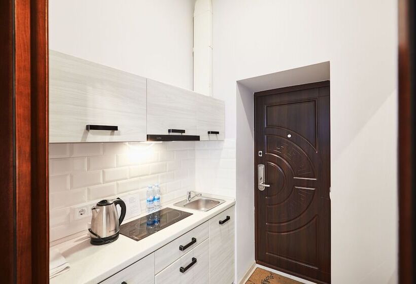 هتل Antares Apart