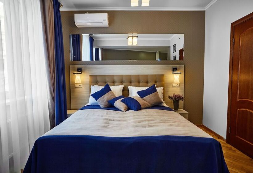 هتل Antares Apart