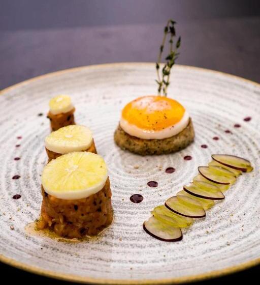 Отель Bata Club Haus