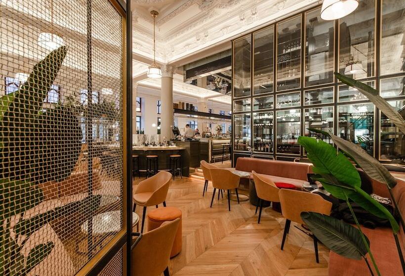 Отель Birks Montreal