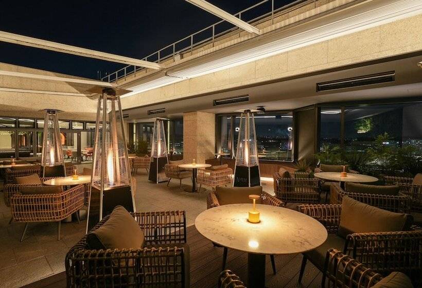 هتل Courtyard By Marriott Seoul Botanic Park