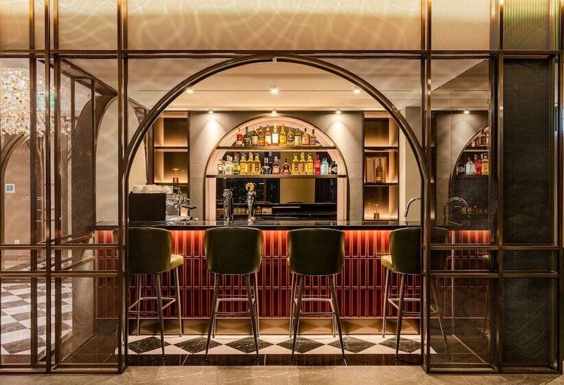 هتل Courtyard By Marriott Seoul Botanic Park