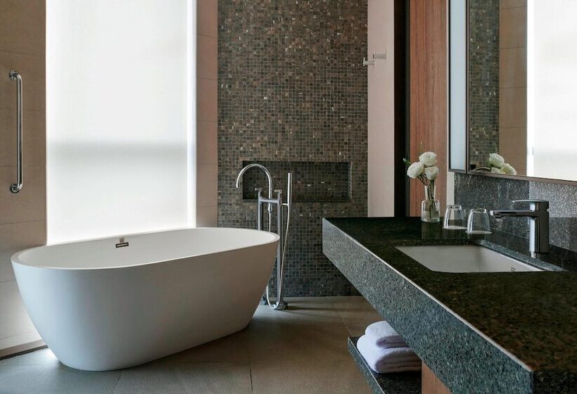 هتل Courtyard By Marriott Seoul Botanic Park