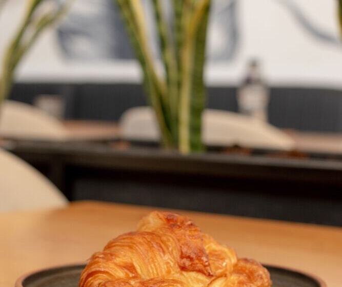 ホテル Days Inn & Suites By Wyndham La Plata