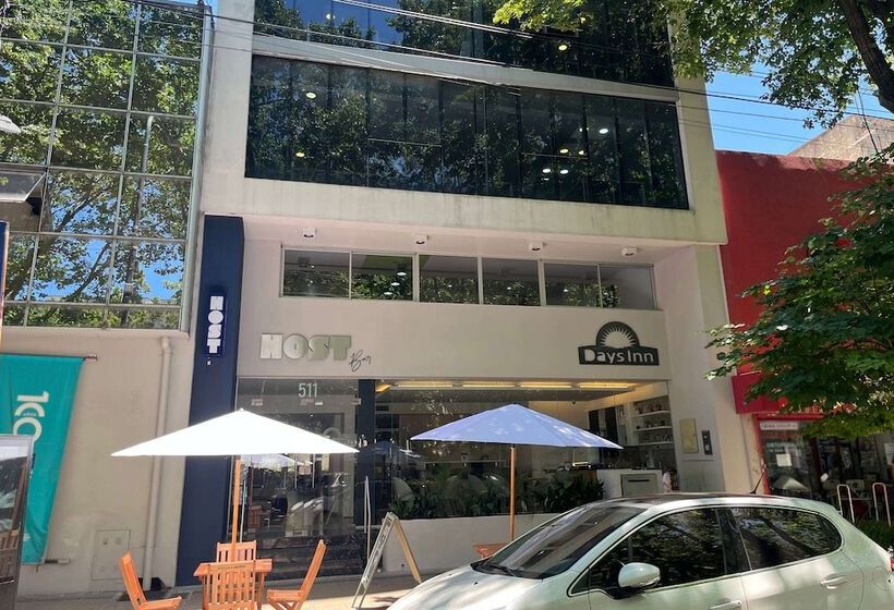 ホテル Days Inn & Suites By Wyndham La Plata