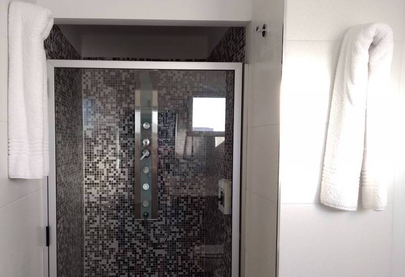 ホテル Days Inn & Suites By Wyndham La Plata