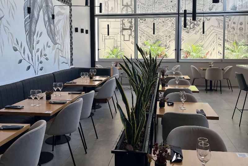 ホテル Days Inn & Suites By Wyndham La Plata