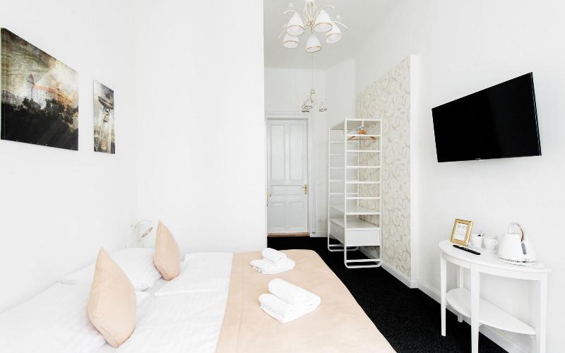 هتل Downtown Bratislava B&b