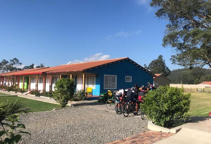 Отель El Juncal Ciara