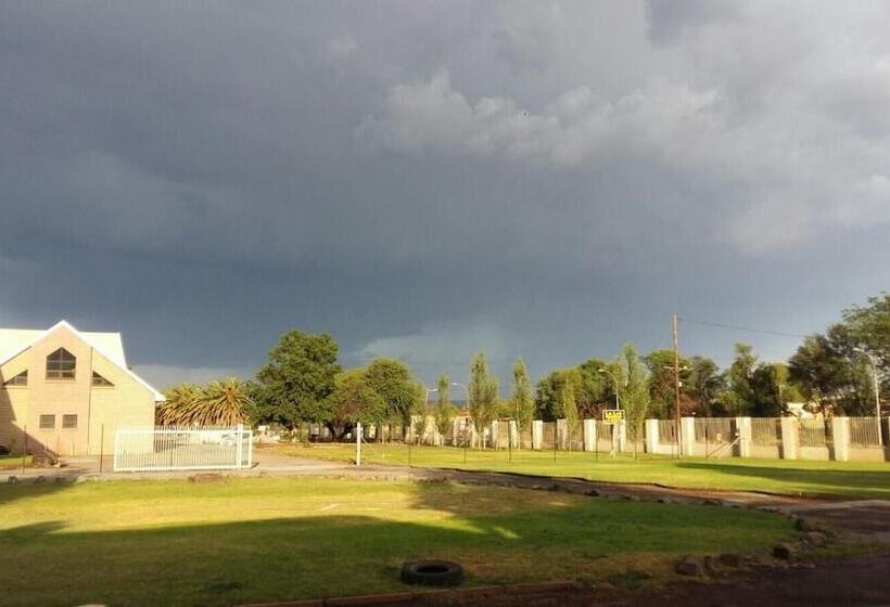 ホテル Eldorado Lodge Cc