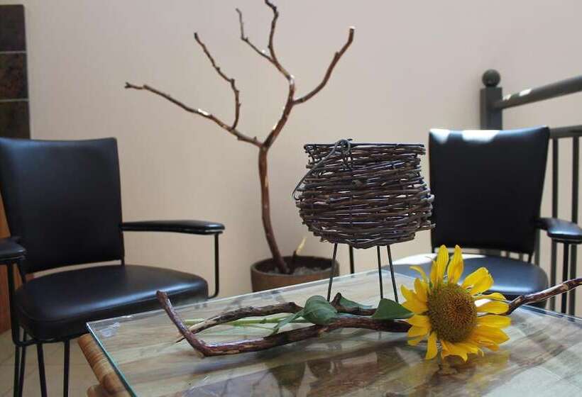 ホテル Eldorado Lodge Cc