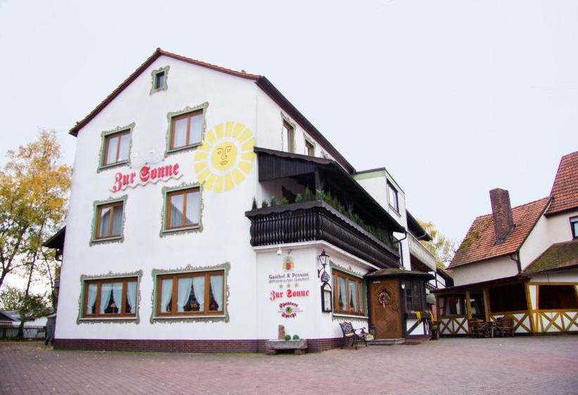 Отель Gasthof Und Pension Zur Sonne