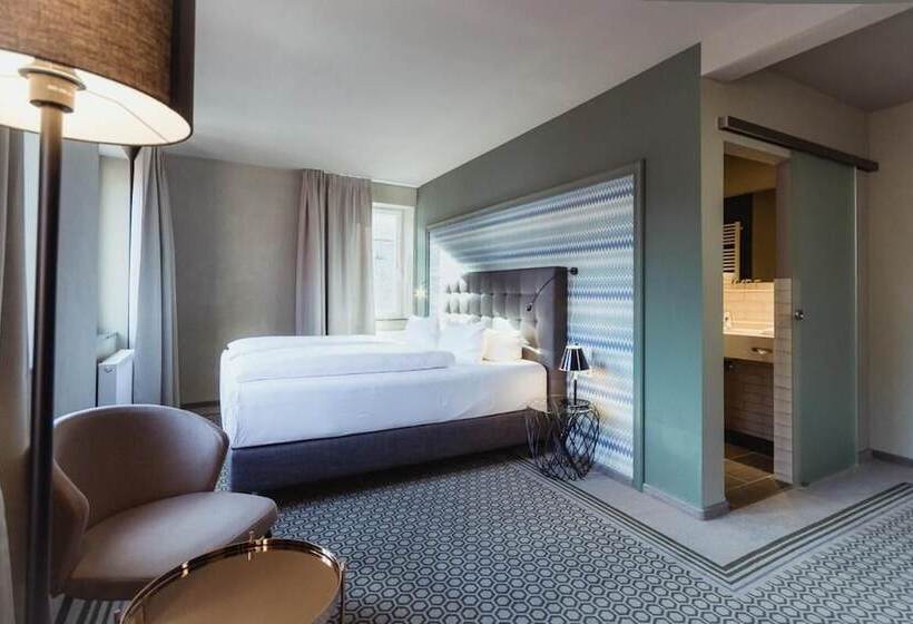 בית מלון כפרי Goldene Traube By Neugart