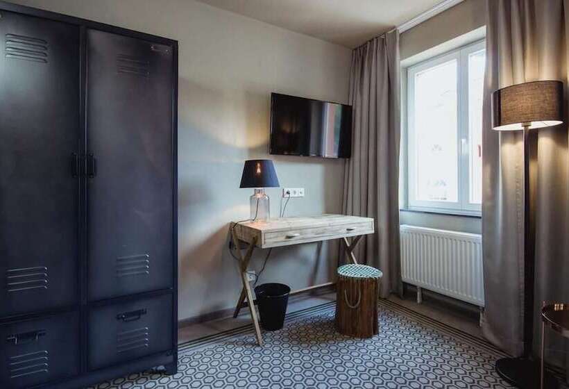 בית מלון כפרי Goldene Traube By Neugart