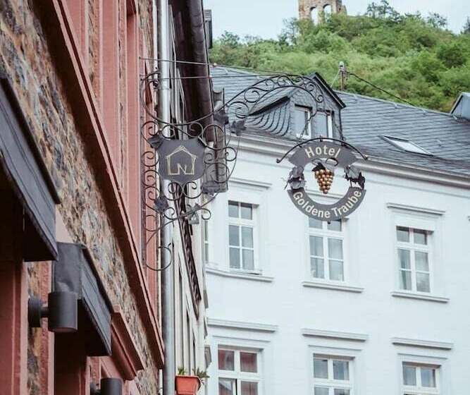 בית מלון כפרי Goldene Traube By Neugart