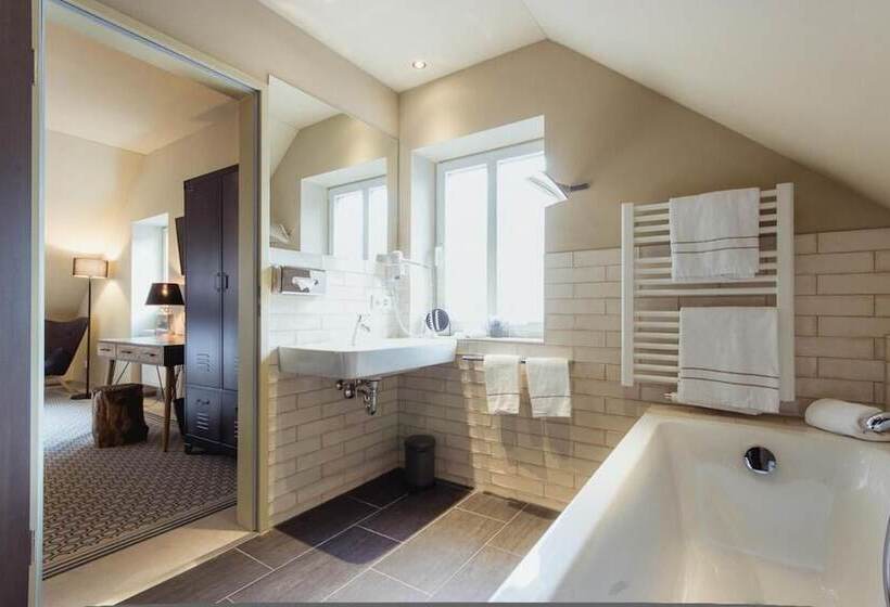 בית מלון כפרי Goldene Traube By Neugart