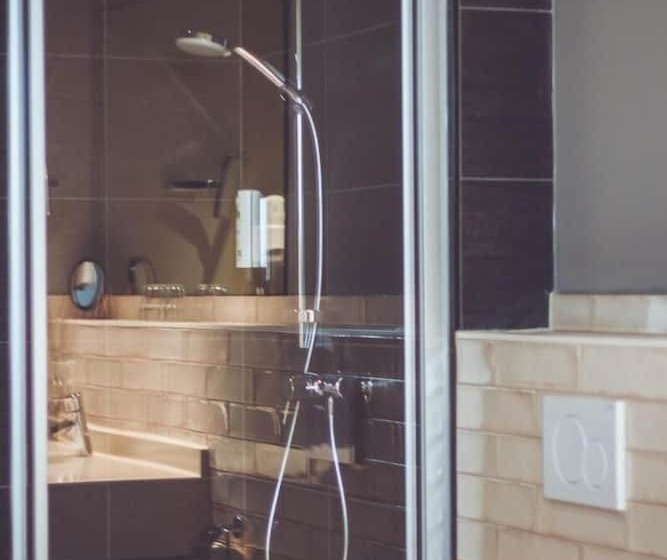 בית מלון כפרי Goldene Traube By Neugart