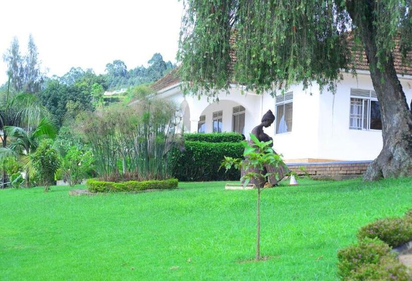 هتل Kigezi Gardens Inn