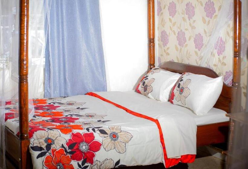 هتل Kigezi Gardens Inn