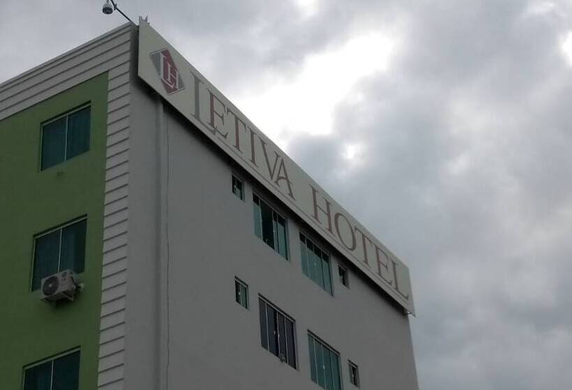 בית מלון כפרי Letiva Arco