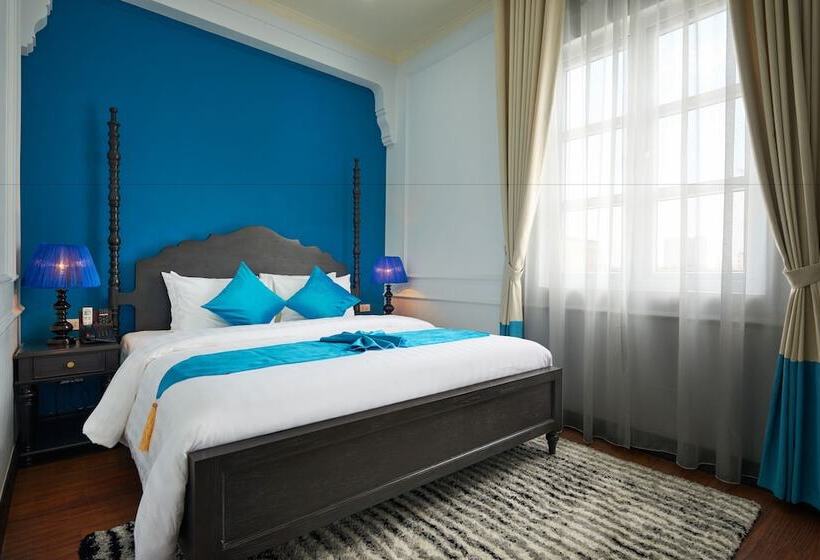 هتل Manoir Des Arts