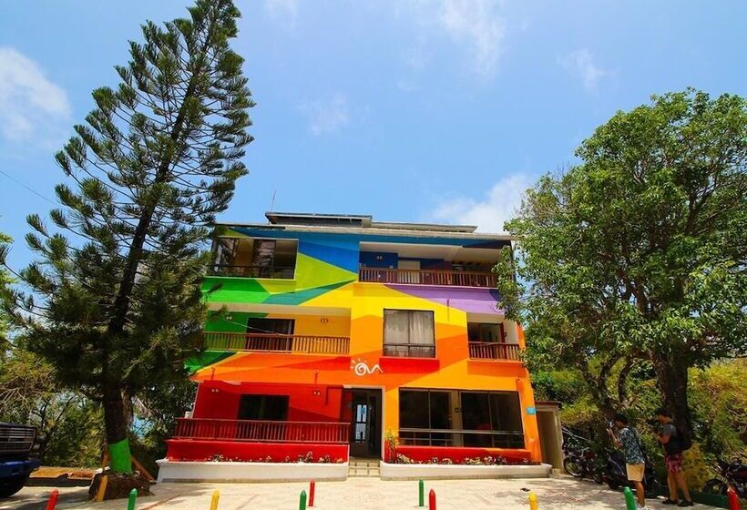 هتل On Vacation Magic Hill