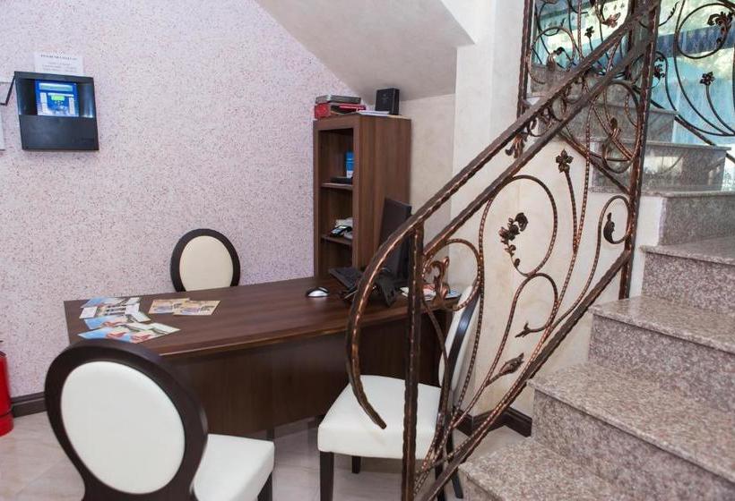 Отель Pensiunea Dallas