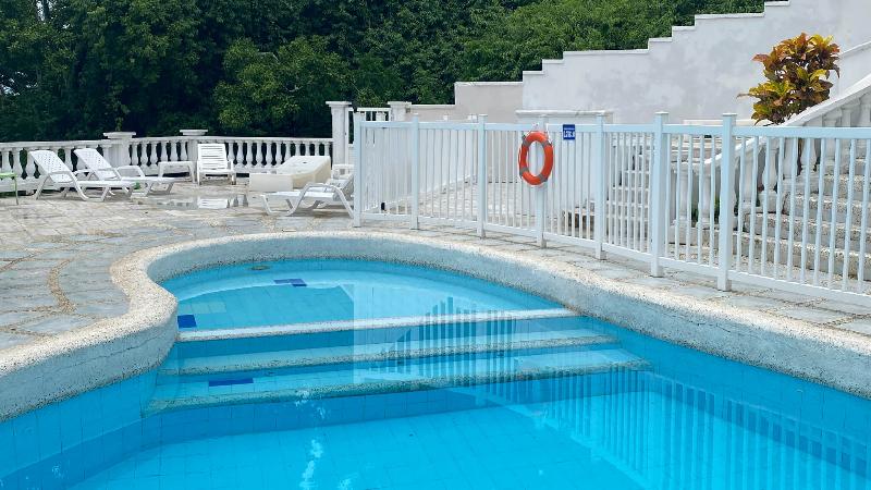 هتل On Vacation Magic Hill