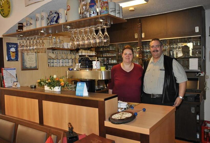 Отель Fränkischer Hof Garni