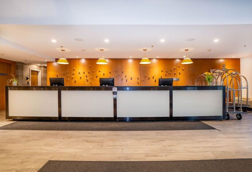 Sandman Hotel Hamilton