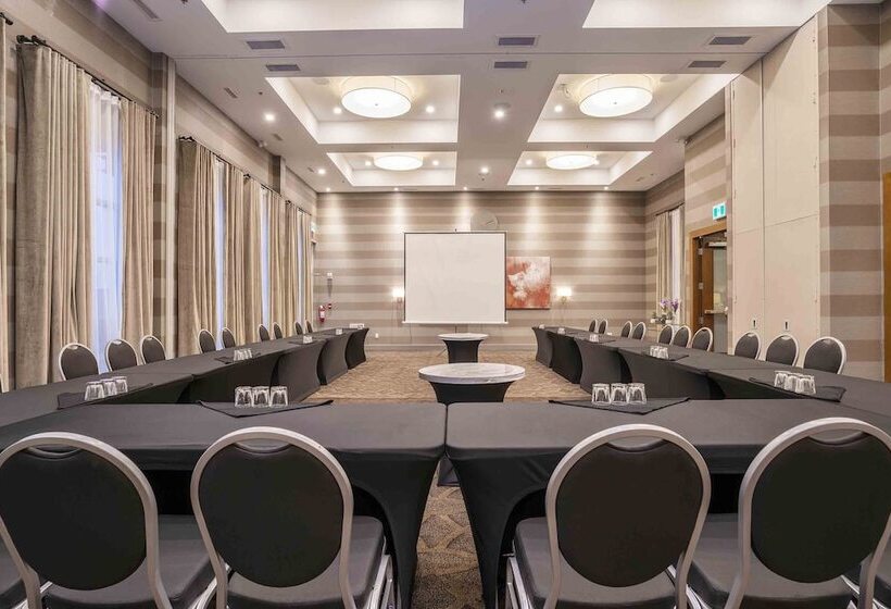 Sandman Hotel Hamilton