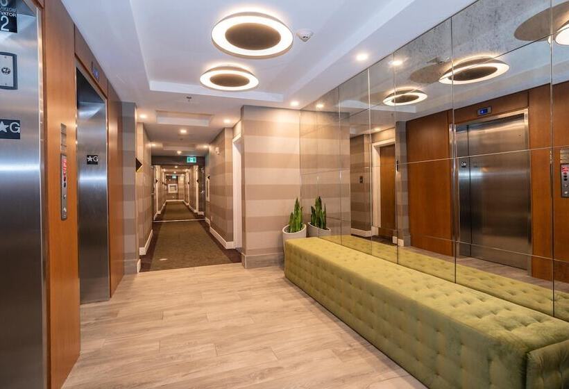 Sandman Hotel Hamilton