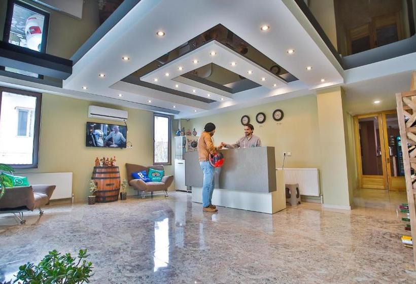 בית מלון כפרי Terrace Kutaisi