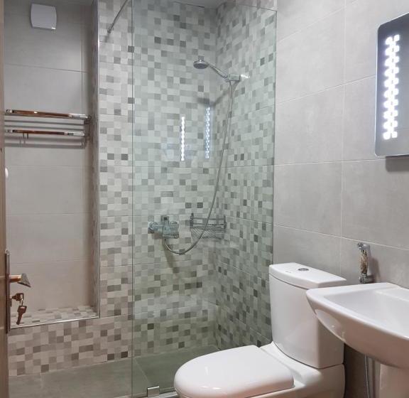 בית מלון כפרי Terrace Kutaisi