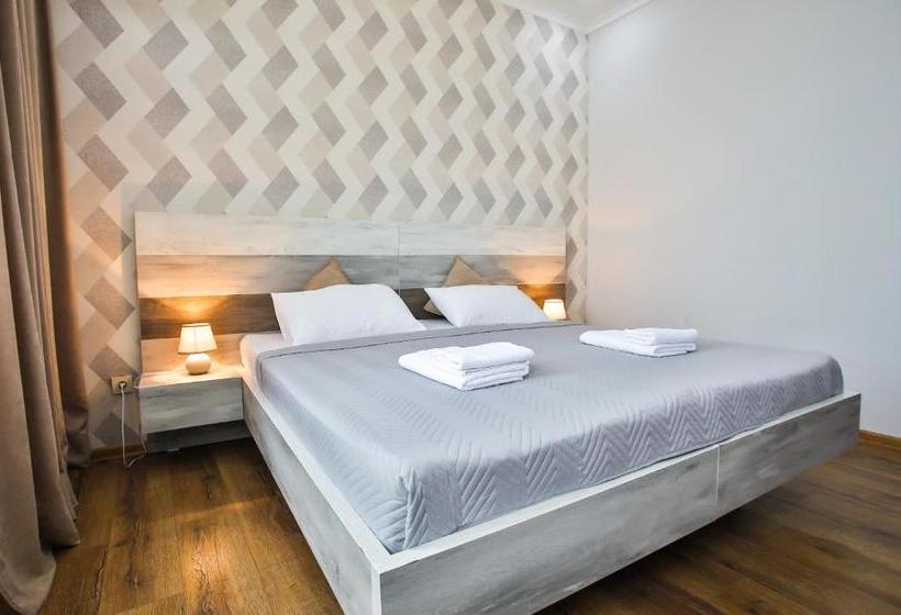 בית מלון כפרי Terrace Kutaisi