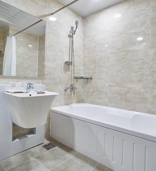 בית מלון כפרי The Maru